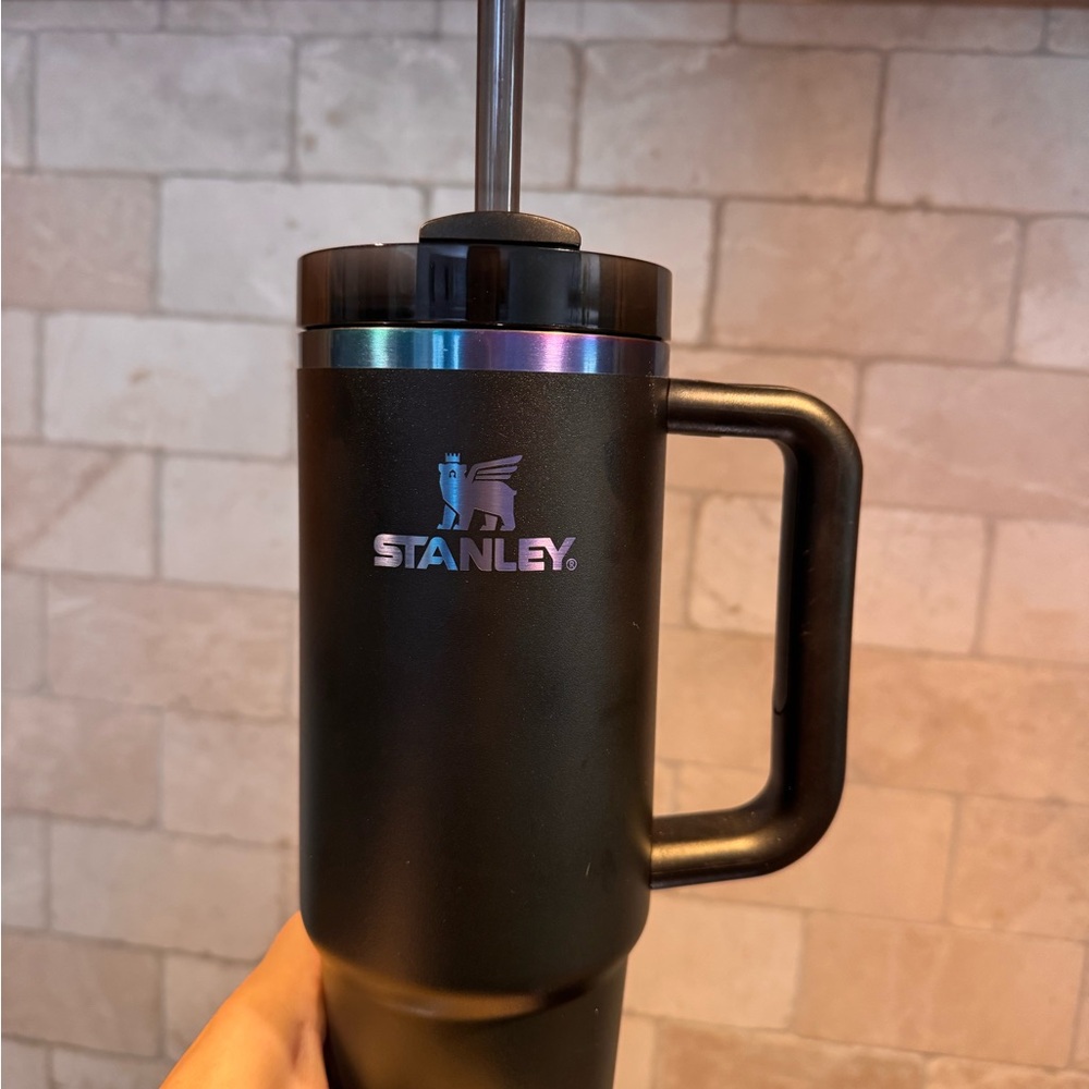 Black chroma 30oz stanley